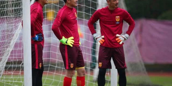  门将神勇发挥，力保球门不失夺胜