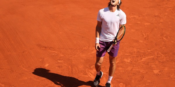  欧洲杯预选赛，葡萄牙客场完胜冰岛