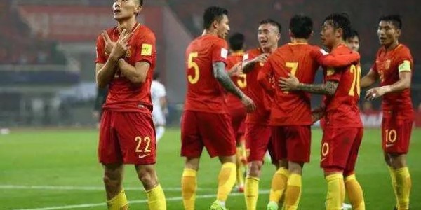  定位球战术屡建奇功，高空轰炸决定胜负