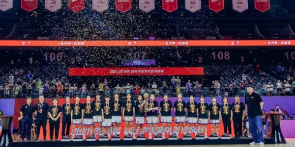  高芙决胜局爆发，奥克兰站斩获新赛季开门红