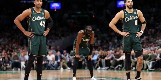  凯尔特人双探花合力击退热火