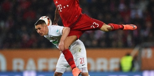  德甲射手王争霸，莱万梅开二度助拜仁