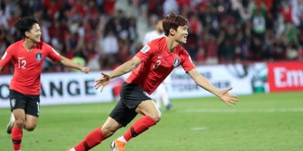  亚洲杯八强战，日本队加时淘汰韩国晋级