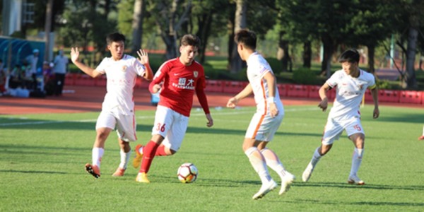  青训营涌现天才少年，中国足球未来可期  