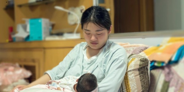  电竞女选手破纪录，巾帼不让须眉男