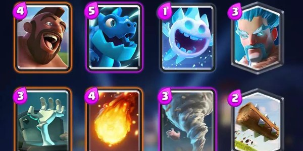  电竞选手指尖飞舞，键盘敲出冠军之路