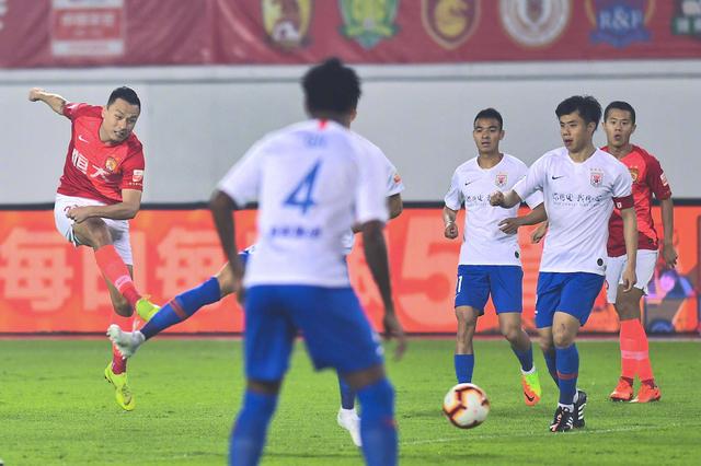  青年军刮起青春风暴，连胜势头不可挡