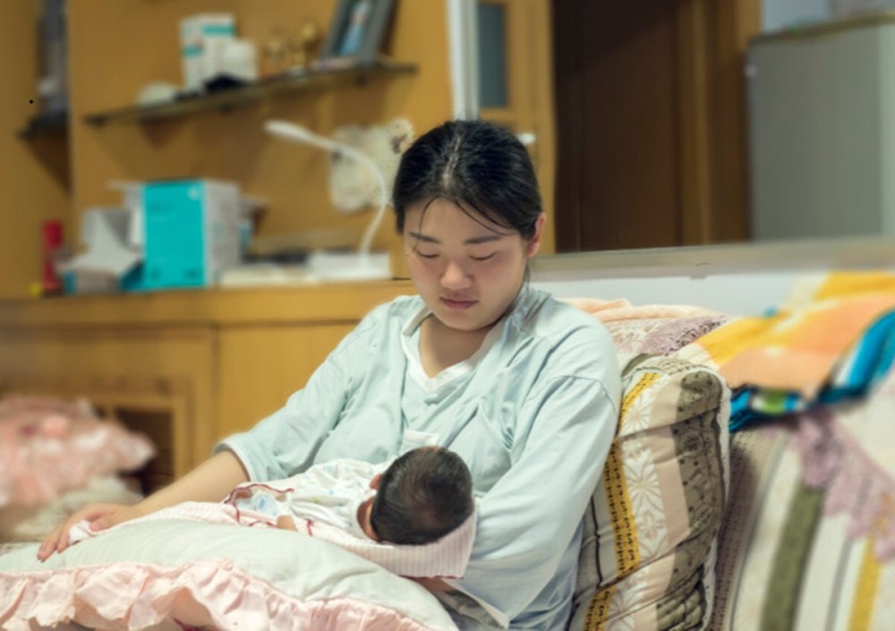  电竞女选手破纪录，巾帼不让须眉男