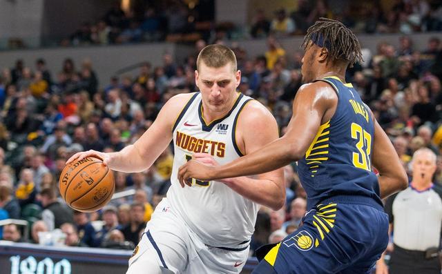  欧文华丽运球穿云，独行侠客场击败掘金队